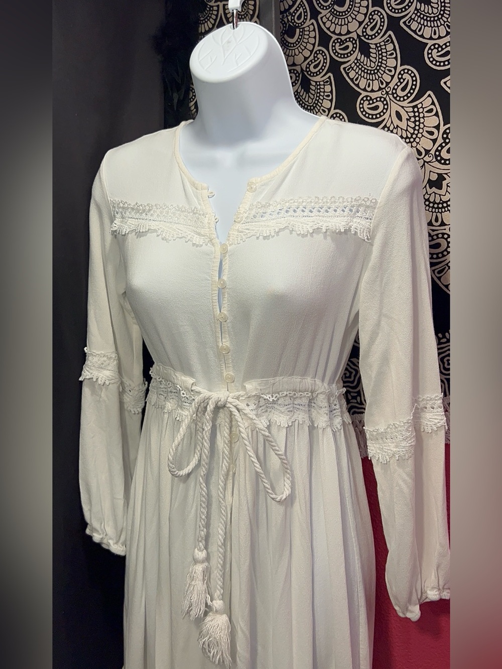 White Lace-Trim Maxi Dress with Tie Waist - Picture 2 of 10